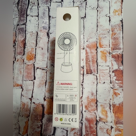 NIB Riman Battery Operated Fan - Picture 5 of 5